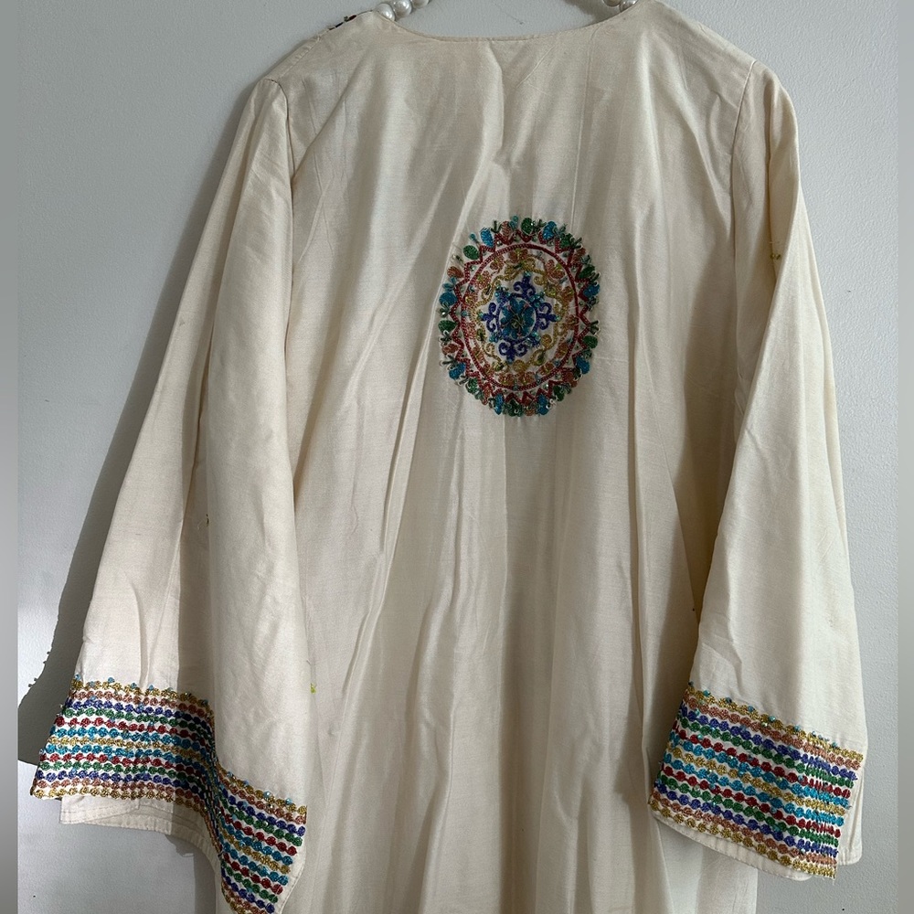 Embellished Kaftan - Picture 8 of 8